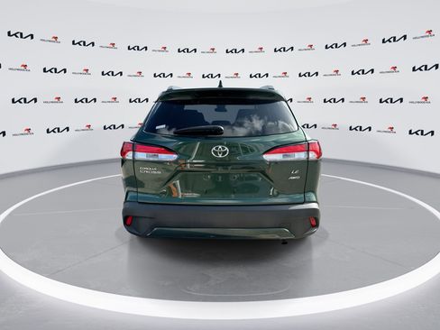 Used 2022 Toyota Corolla Cross LE w/ Moonroof Package AWD/4WD image 7