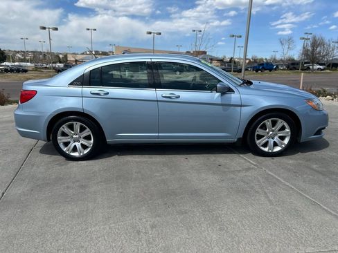 Used 2012 Chrysler 200 Touring w/ Sun/Sound Group image 8