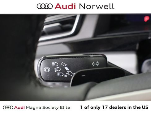 Used 2024 Volkswagen Atlas Peak Edition SEL AWD/4WD image 25