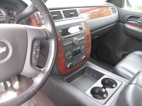 Used 2008 Chevrolet Silverado 1500 LTZ w/ Safety Package RWD image 15