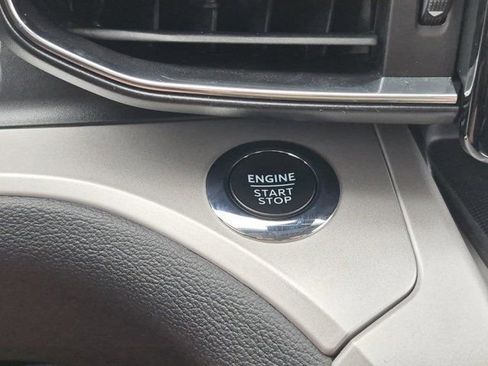 Used 2024 Ford Explorer XLT w/ Equipment Group 202A image 25