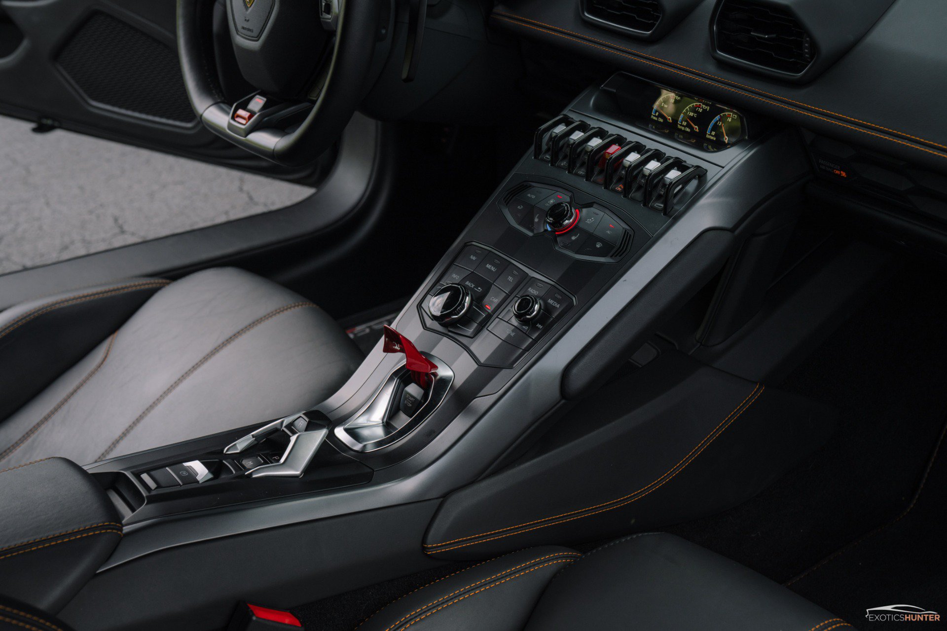 Used 2015 Lamborghini Huracan LP 610-4 AWD/4WD image 7