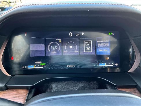 Used 2022 Jeep Grand Cherokee Summit w/ Luxury Tech Group V image 25