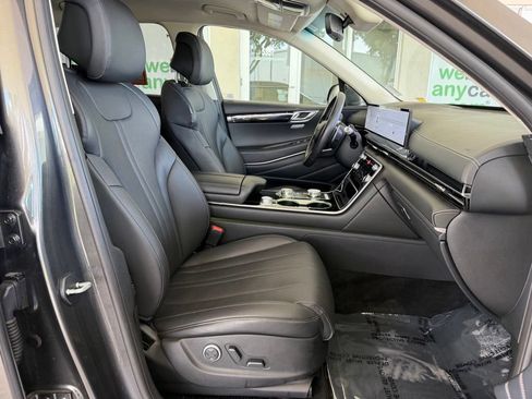 Used 2025 Genesis GV80 2.5T Standard AWD/4WD image 23