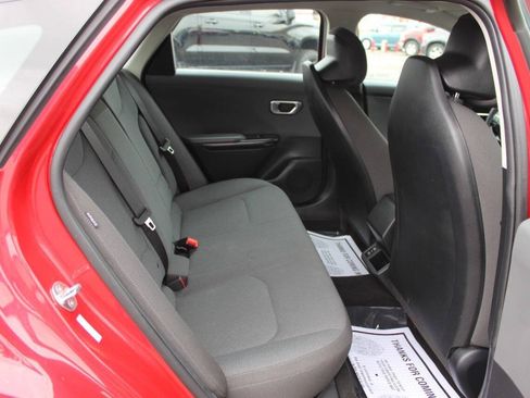 Used 2025 Kia K4 FWD image 11