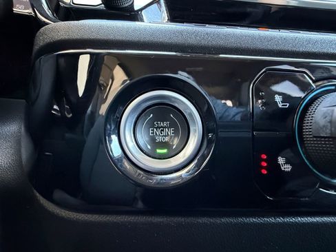 Used 2023 Chevrolet Silverado 1500 LT AWD/4WD image 25