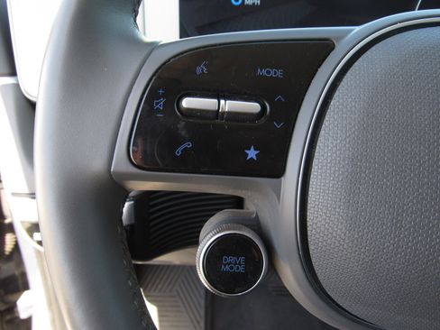 Used 2024 Hyundai Ioniq 5 SEL image 22