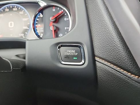Certified 2023 GMC Acadia AT4 w/ Technology Package AWD/4WD image 18