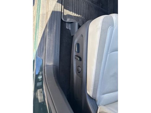 Used 2023 Nissan Pathfinder SL AWD/4WD image 33