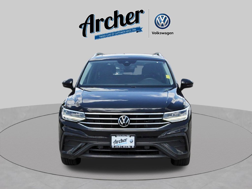Used 2022 Volkswagen Tiguan SE AWD/4WD image 9