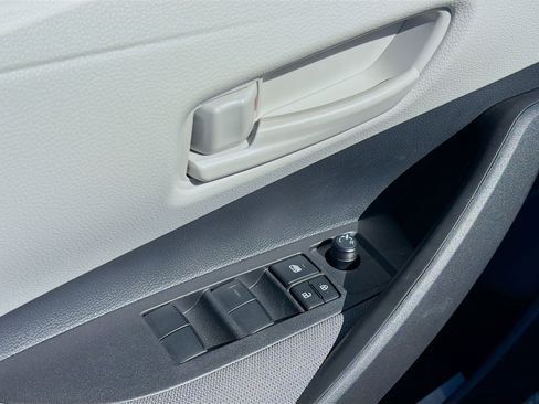 Used 2026 Toyota Corolla LE image 21