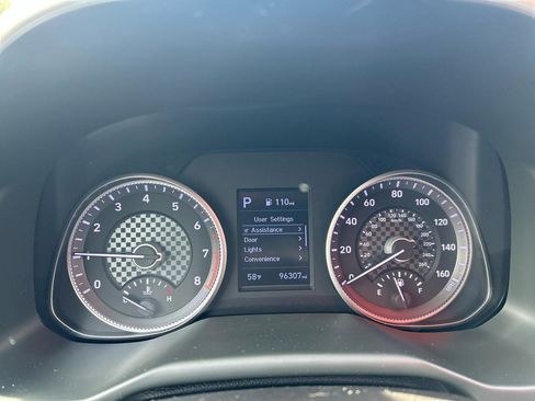 Used 2020 Hyundai Elantra SE image 10