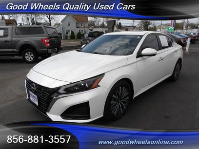 Used 2023 Nissan Altima 2.5 SV w/ SV Premium Package