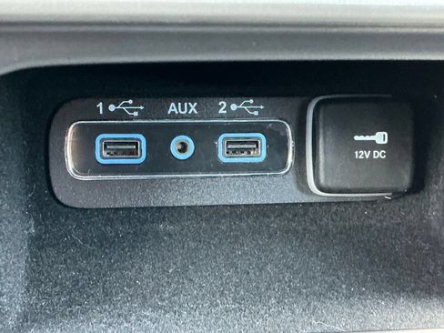 Used 2020 Jeep Grand Cherokee Overland AWD/4WD image 29