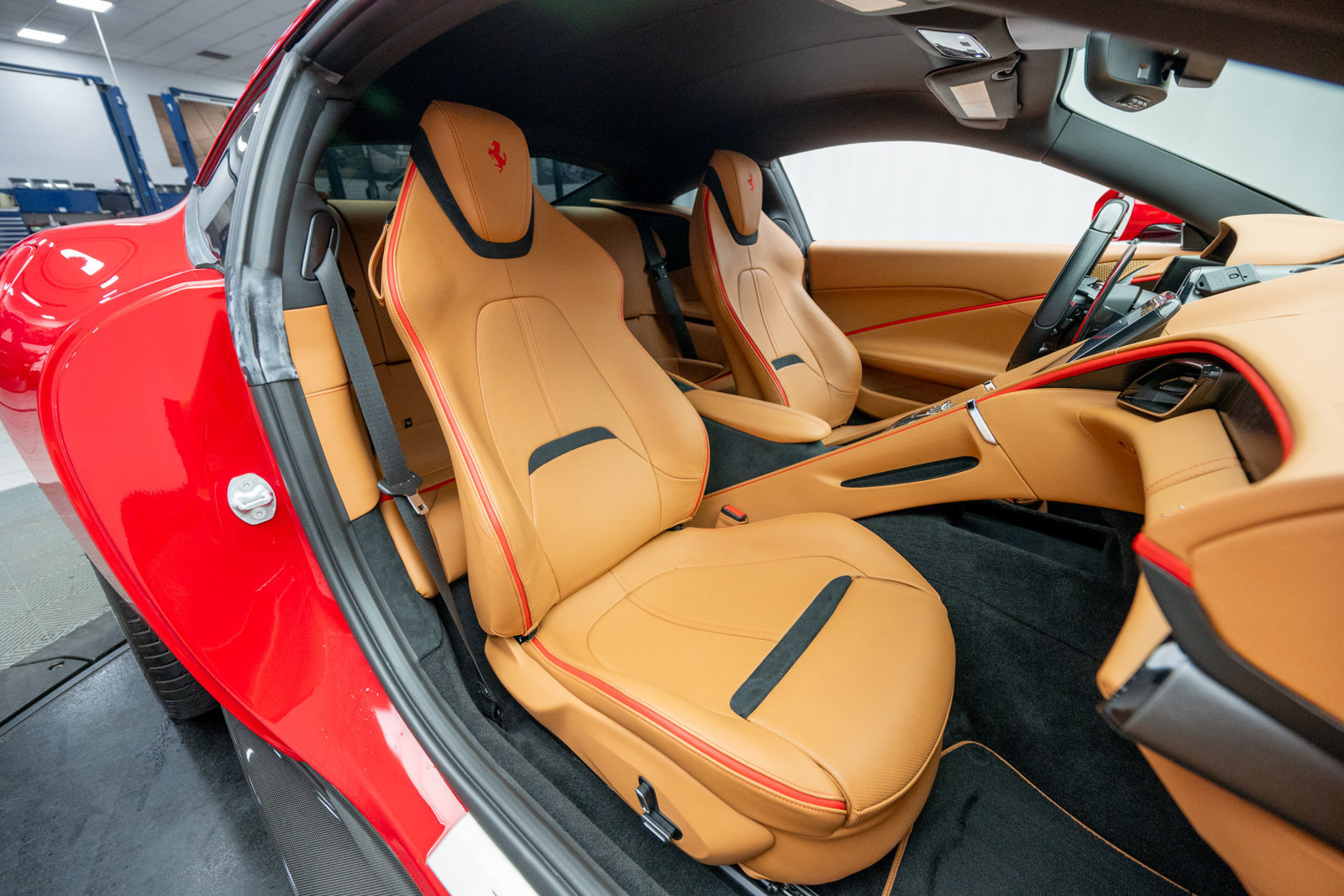 Used 2022 Ferrari Roma RWD image 15