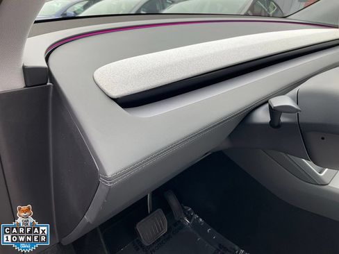Used 2026 Tesla Model Y 2WD image 22