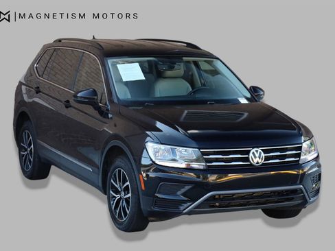 Used 2021 Volkswagen Tiguan SE FWD image 4