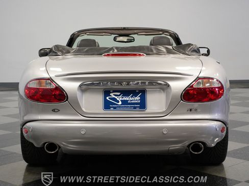 Used 2001 Jaguar XK8 Convertible image 10