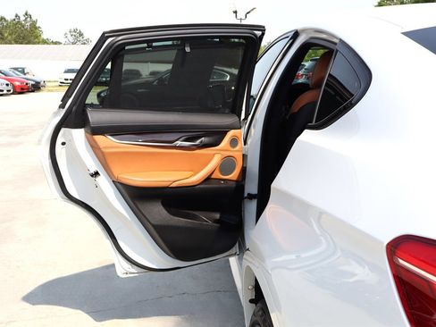 Used 2017 BMW X6 xDrive50i image 43