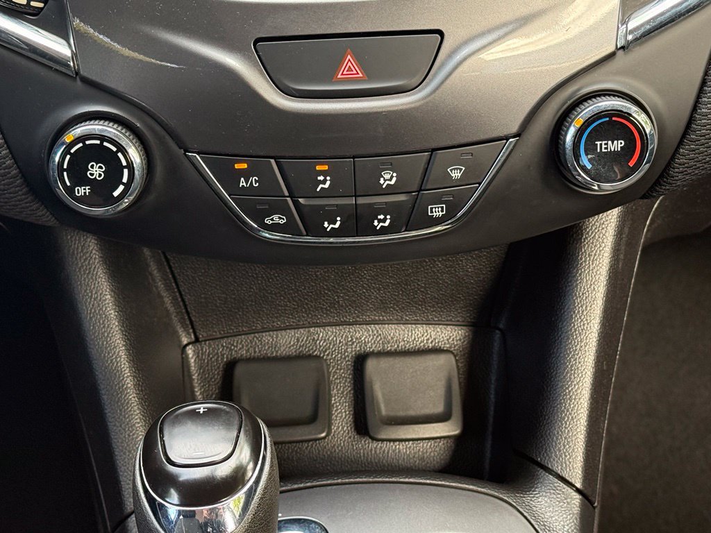 Used 2016 Chevrolet Cruze LT FWD image 19