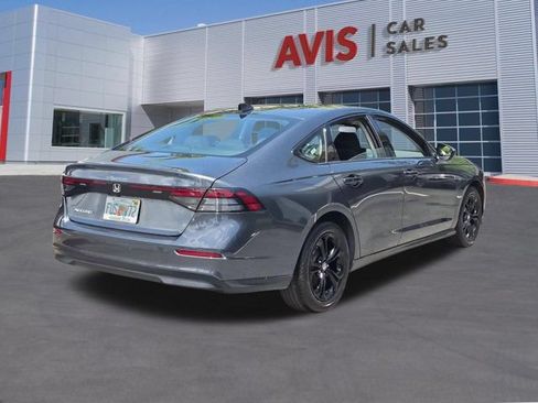Used 2025 Honda Accord SE image 6