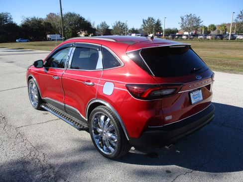 Certified 2025 Ford Escape ST-Line w/ Tech Pack #1 image 5