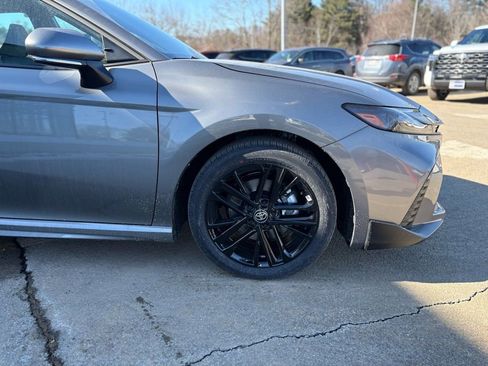 New 2026 Toyota Camry Hybrid image 10