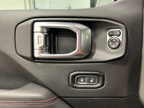 Used 2023 Jeep Wrangler Unlimited Rubicon 4xe AWD/4WD image 21