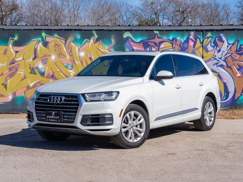 Used 2019 Audi Q7 3.0T Premium Plus image 3