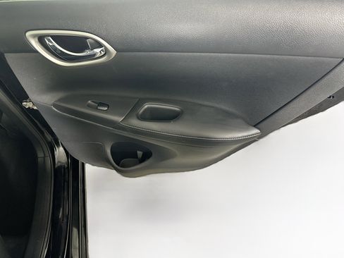 Used 2019 Nissan Sentra SV w/ Special Edition Package image 28