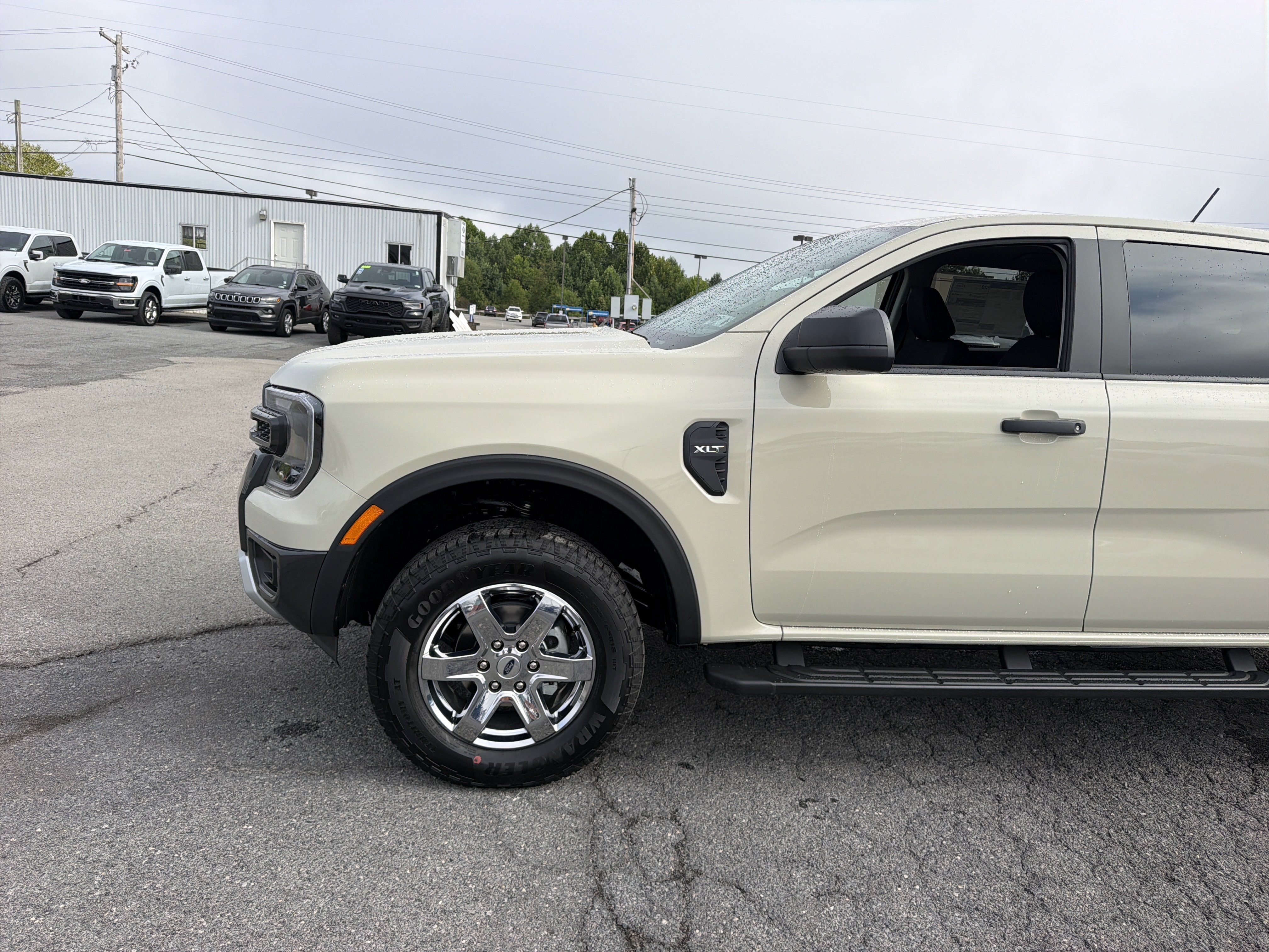 New 2026 Ford Ranger XLT w/ Equipment Group 301A High AWD/4WD image 9