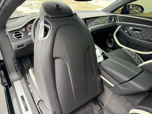 Used 2023 Bentley Continental GT Speed image 40