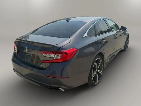 Used 2018 Honda Accord Sport image 7