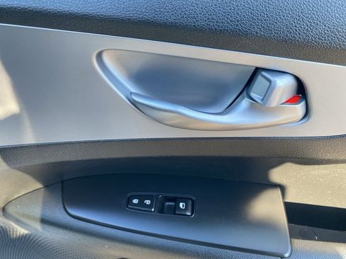 Certified 2023 Kia Forte LXS image 12