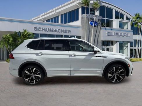 Used 2022 Volkswagen Tiguan SEL R-Line AWD/4WD image 8