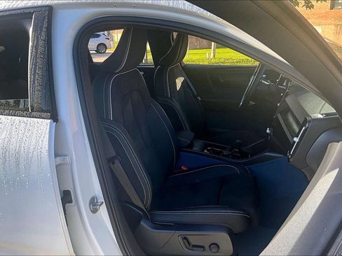 Certified 2023 Volvo C40 P8 Recharge Ultimate AWD/4WD image 10