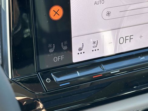 New 2026 Volkswagen Atlas Peak Edition image 28