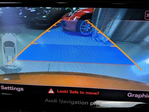 Used 2015 Audi R8 V8 w/ Full Leather Package image 15