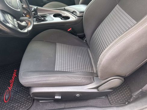 Used 2019 Dodge Challenger GT image 15