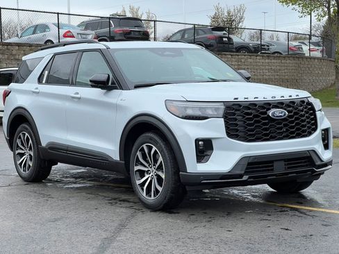 Used 2026 Ford Explorer ST-Line AWD/4WD image 40