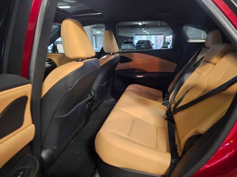 Used 2024 Lexus RX 350 Premium w/ Convenience Package image 31