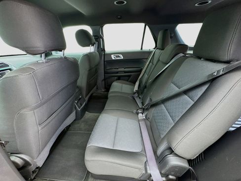 Used 2013 Ford Explorer XLT FWD image 15