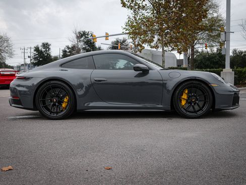 Used 2025 Porsche 911 Carrera 4 GTS image 14