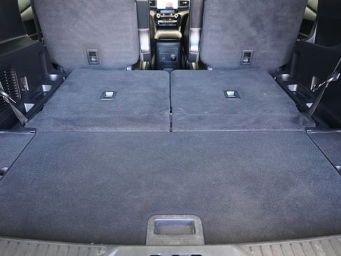 Used 2022 Ford Explorer Limited w/ Equipment Group 301A image 27