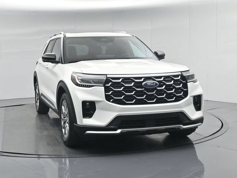 Used 2025 Ford Explorer Platinum RWD image 58