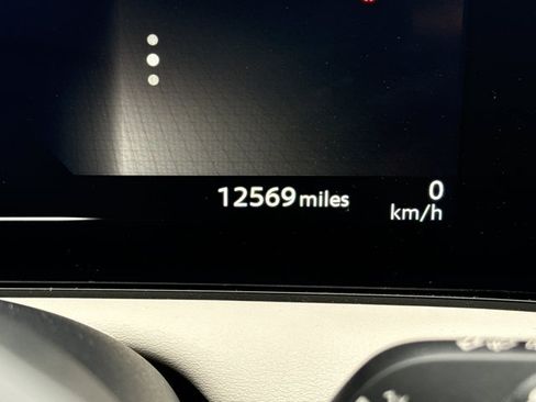 Certified 2024 Nissan Ariya AWD image 22