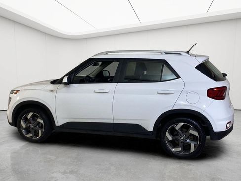 Used 2023 Hyundai Venue SEL w/ Cargo Package FWD image 57