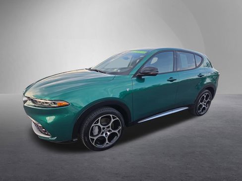 Used 2024 Alfa Romeo Tonale Ti AWD/4WD image 8