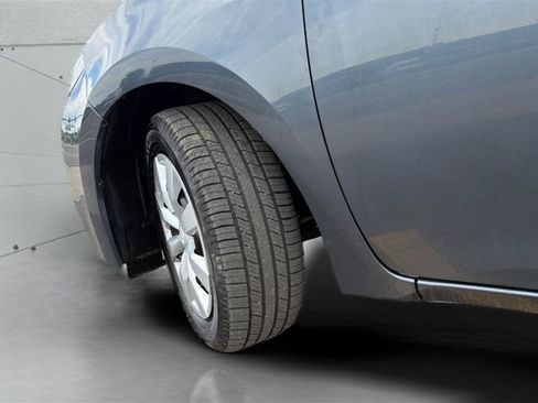 Used 2016 Toyota Corolla LE FWD image 30