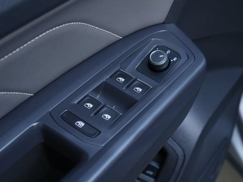Used 2021 Volkswagen Atlas SE w/ Panoramic Sunroof Package FWD image 19